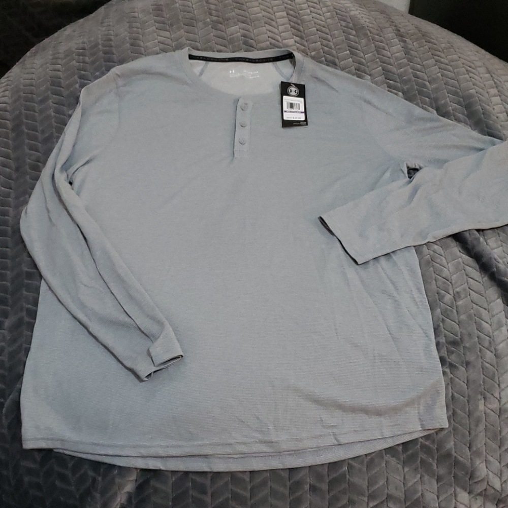 NWT MEN 2XL GREY UNDER ARMOUR LONGSLEEVE SHIRT